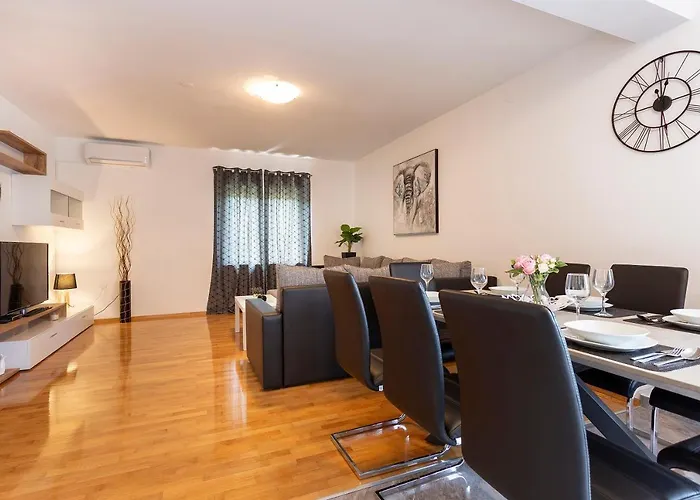 Apartamento Karoca 3 *