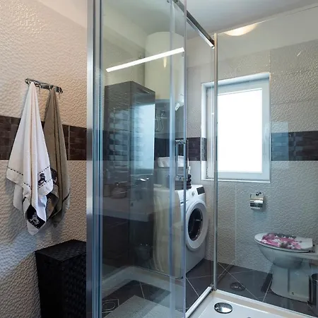 Apartment Karoca 3 *