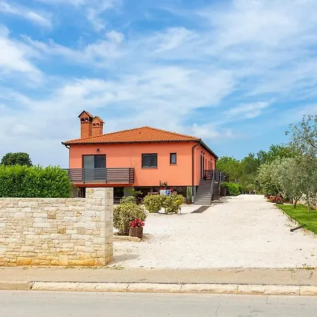 Appartement Karoca 3 *