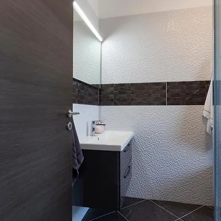 Apartment Karoca 3 *