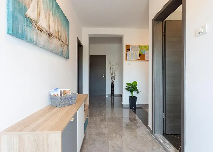 Apartment Karoca 3 Pula